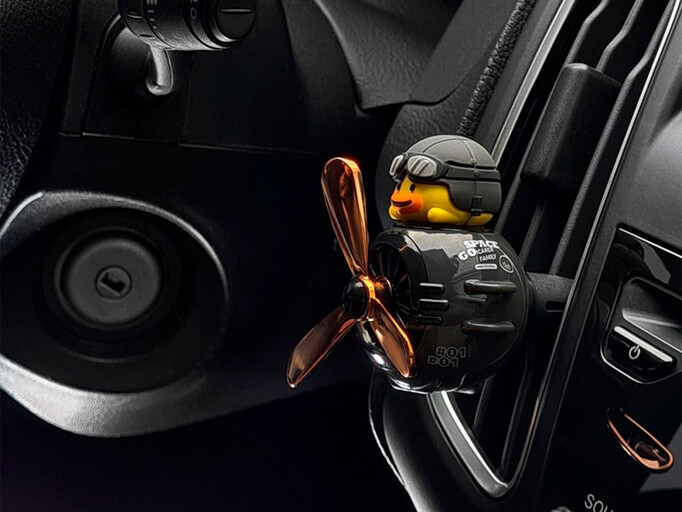 Ароматизатор Pilot Mr. Duck black