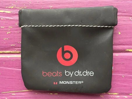 Чехол для наушников monster black