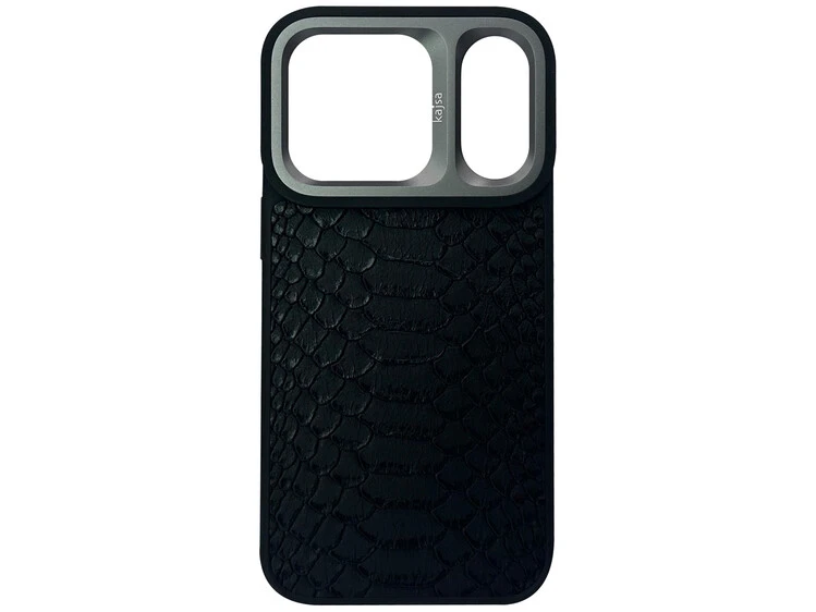 Kajsa Snake Pattern MagSafe iPhone 17 Pro black