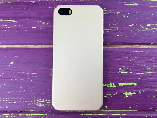 Пластик прорізи iPhone 5 gold