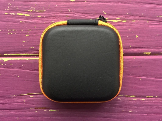 Чехол для наушников квадрат black/orange