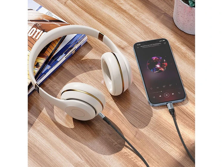 Кабель AUX Hoco UPA26 Type-C to 3.5 (1m) black