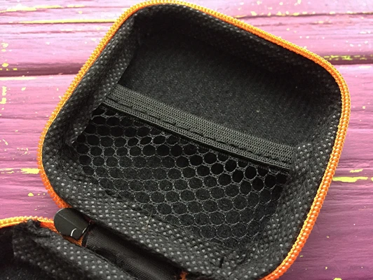 Чехол для наушников квадрат black/orange